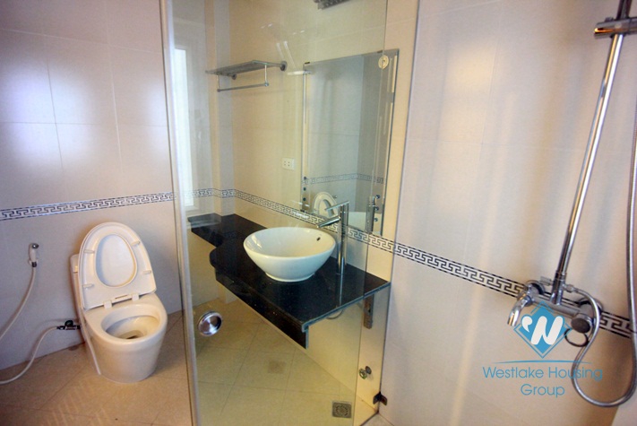 04 bedrooms house with lake view for rent in Tay Ho area 